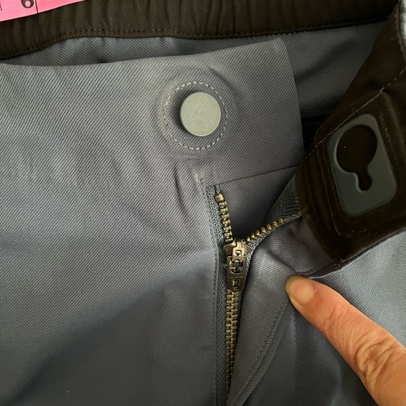 [32]Lululemon Men's Blue/Gray flat front Shorts - Picture 2 of 7